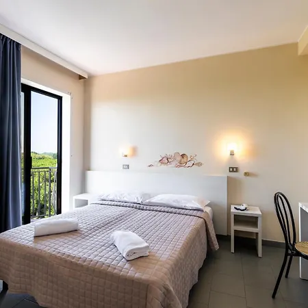 酒店 La Siesta 利多迪迪耶索洛